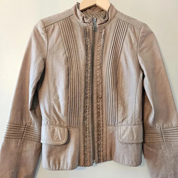 Danier Women's Ruffled Boho Leather Moto Casual Jacket Biker Sand Tan Size XS. - Picture 3 of 15